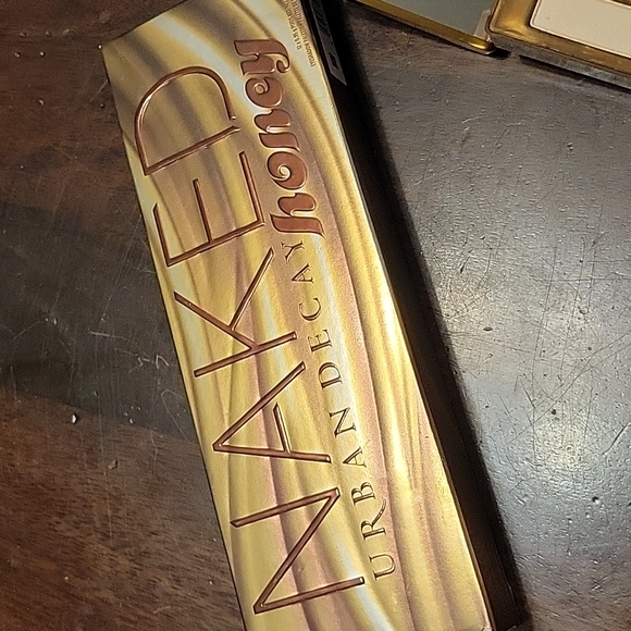 urban decay naked honey palette - Picture 3 of 5